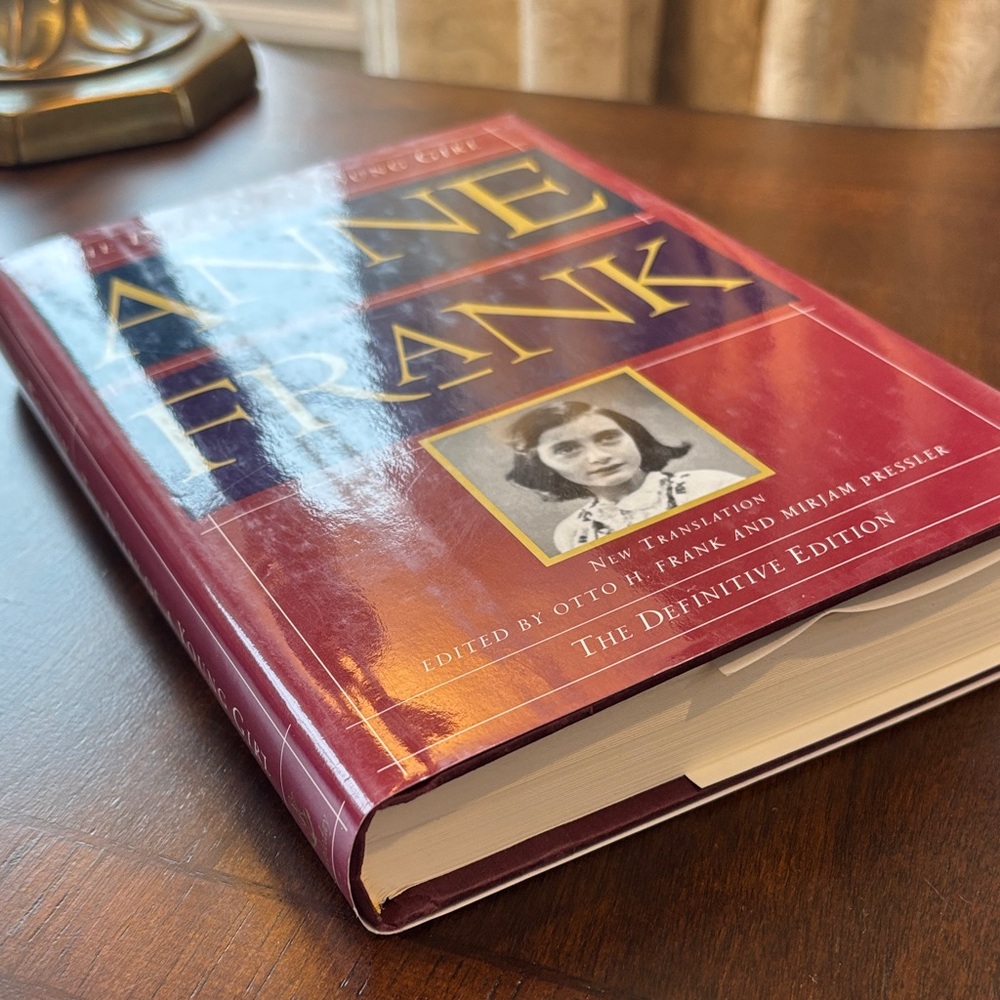 Anne Frank: The Diary of a Young Girl - Definitive Edition & There Are No Childr - Picture 6 of 11